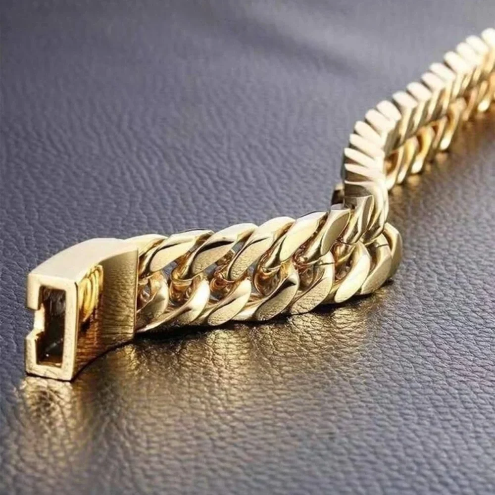 GOLD PLATED CUBAN BRACLET